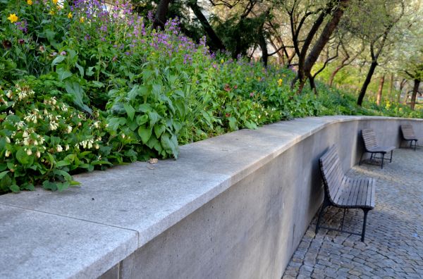 Concrete Retaining Wall Service in Waterloo