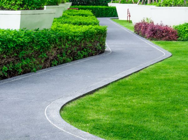 Walkway Curb Installation in Waterloo