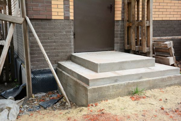 Cement Steps Construction in Waterloo