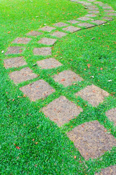 Backyard Pathway Construction in Waterloo